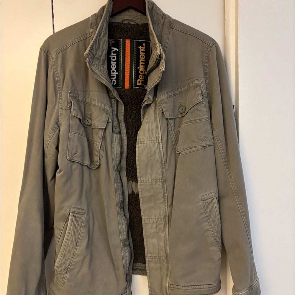 Men’s super dry jacket size large